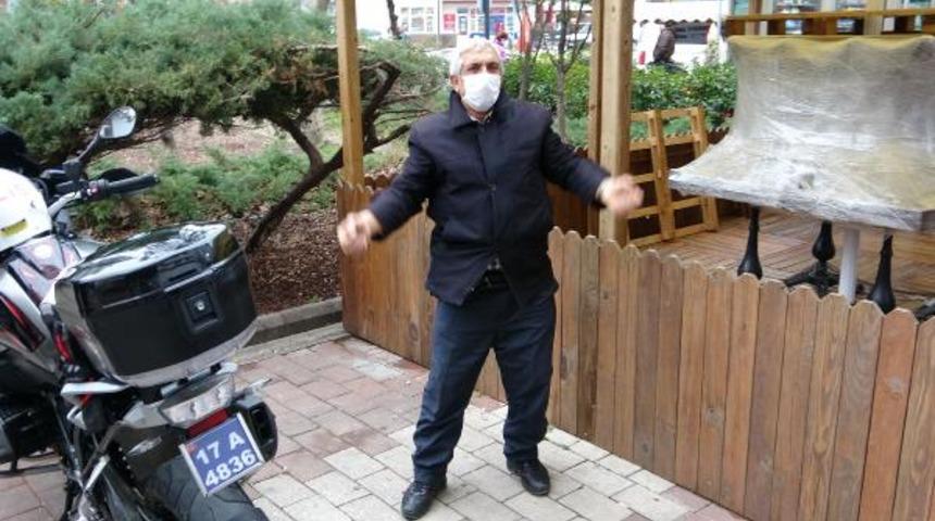 HES kodundan riskli grupta olduğu g&ouml;r&uuml;l&uuml;nce ambulansla evine g&ouml;nderildi