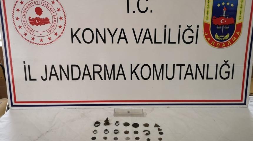 Konya&rsquo;da jandarmadan tarihi eser operasyonu