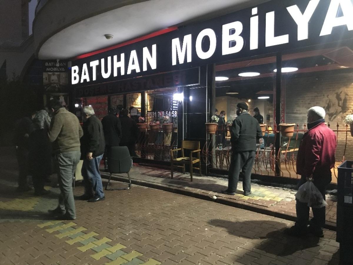 Kayınpederini ve bacanağını av t&uuml;feğiyle &ouml;ld&uuml;rd&uuml;