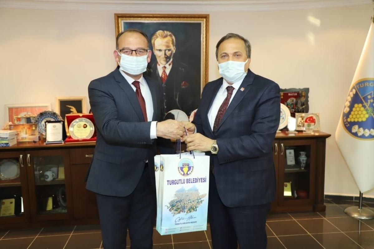 CHP&rsquo;li Torun, Turgutlu&rsquo;daki &ccedil;alışmaları yerinde inceledi