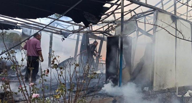 Marmaris Değirmenyanı’nda prefabrik ev tamamen yandı G2