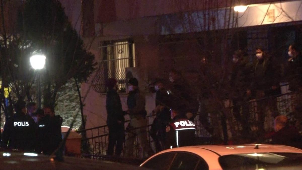 Kocasının dayak yediğini g&ouml;ren kadın pompalı t&uuml;fekle dehşet sa&ccedil;tı: 4 yaralı