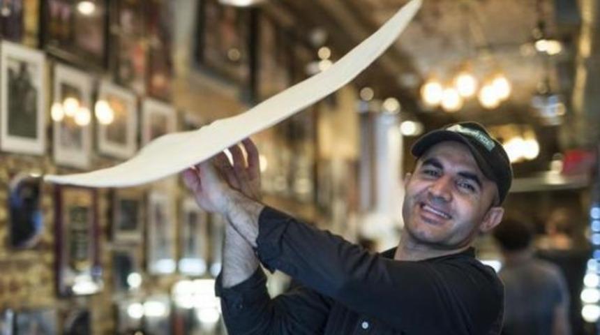 Dünya pizza şampiyonu, Türkiye'de gözaltına alındı