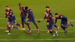 Barcelona penaltılarla ilk finalist