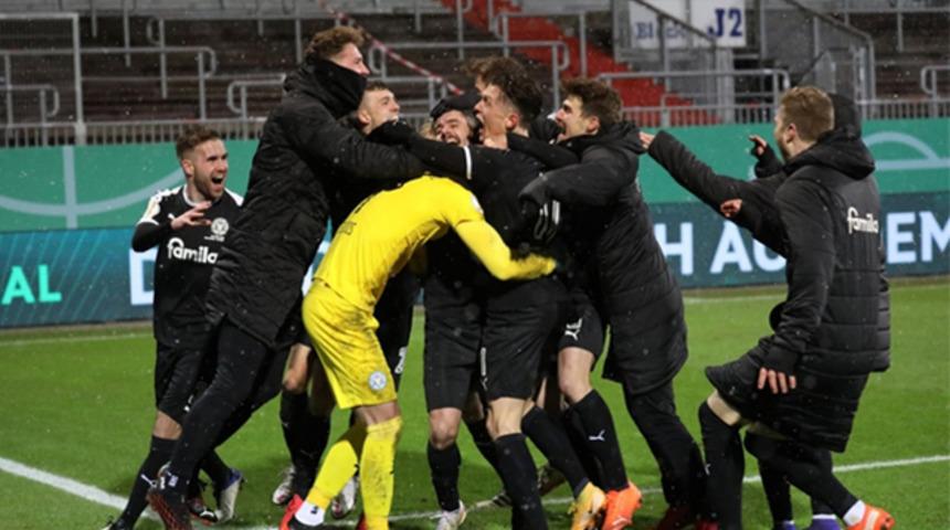 Bayern Münih'e Almanya Kupası'nda şok