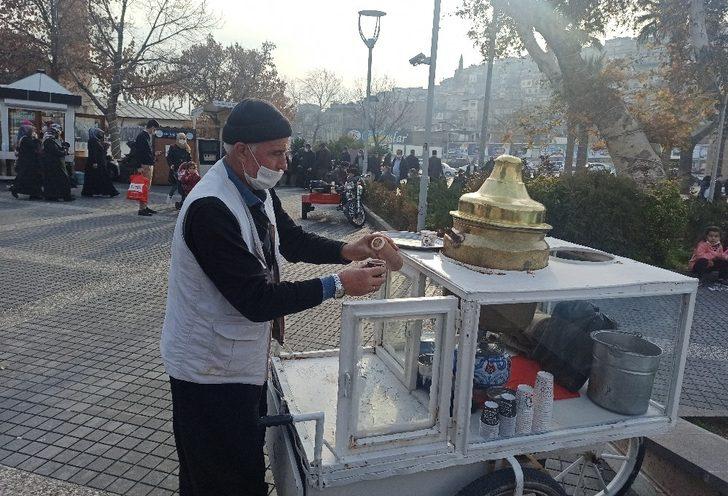 35 yıldır ekmeğini salepten çıkarıyor G3