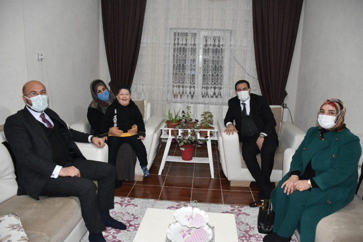 Başkan Geylani’den engelli ailelere ziyaret G2