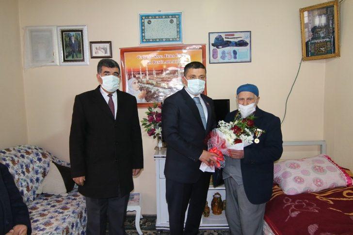 Kore Büyükelçiliğinden Türkiye’deki Kore gazilerine ‘Kahramanlık’ atkısı G2