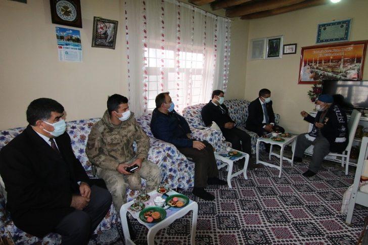 Kore Büyükelçiliğinden Türkiye’deki Kore gazilerine ‘Kahramanlık’ atkısı G5