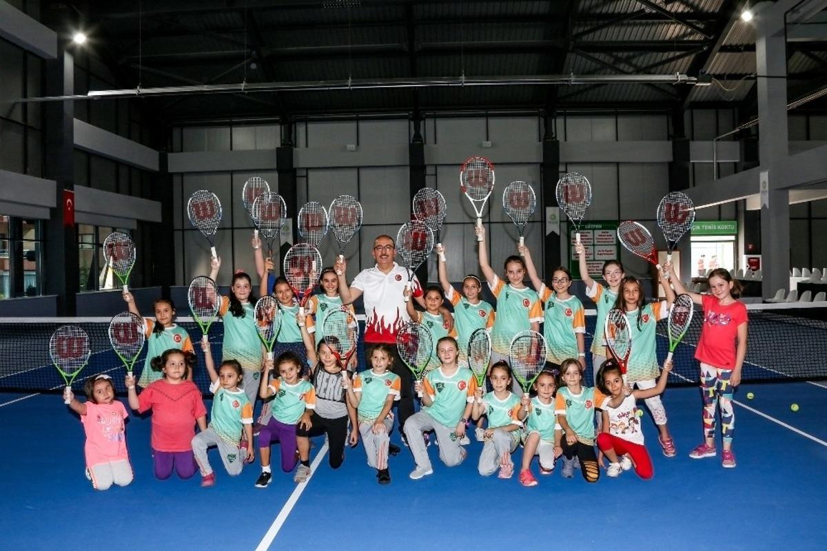 Meram&rsquo;da Geleneksel Kort Tenis Kış Turnuvası başlıyor