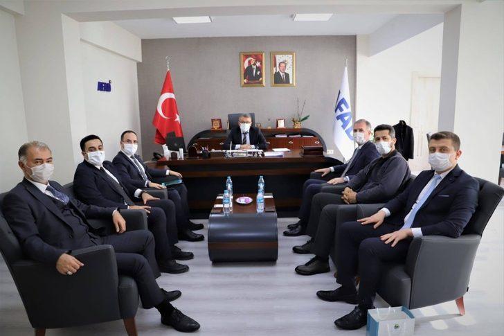 İnegöl Belediye Başkanı Alper Taban, İzmir depremi sonrası çalışmaları yerinde inceledi G3