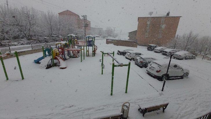 Bitlis’te beklenen kar yağışı başladı G1