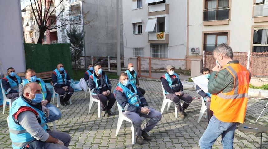 Bayraklı Belediyesinde &ccedil;alışanlara mesleki yeterlilik sınavı