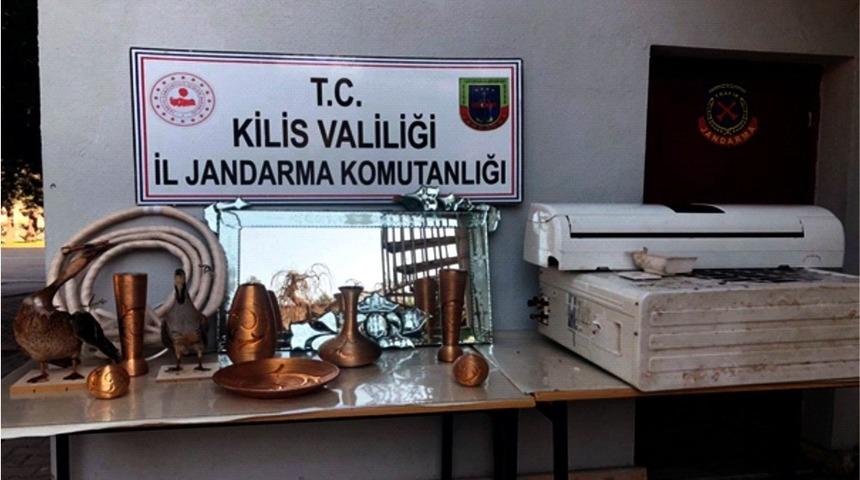 Bağ evi hırsızlarına darbe: 4 g&ouml;zaltı