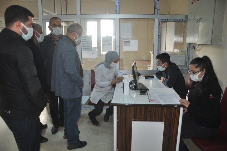 Yüksekova’da ilk korona virüs aşısı yapılmaya başlandı G2