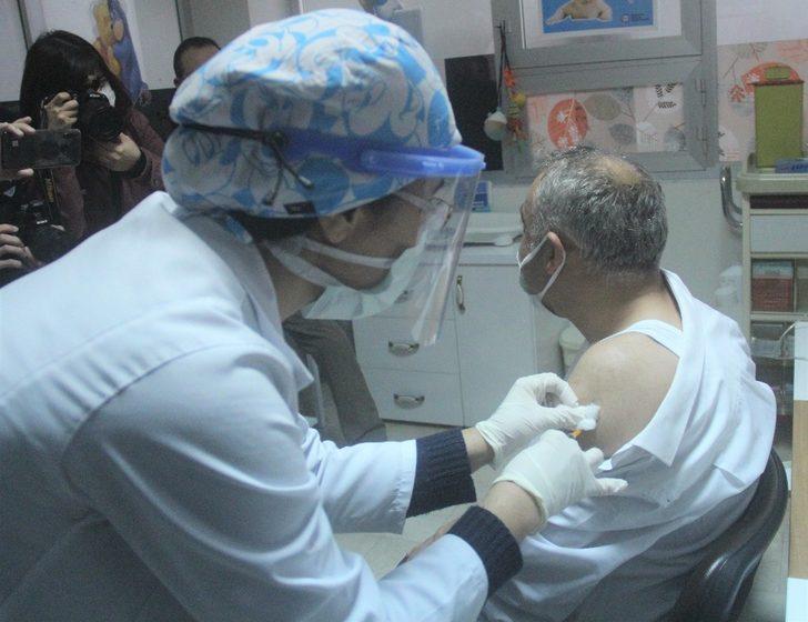 Kütahya’da 153 aşı odası kuruldu, sağlık çalışanları aşılanmaya başladı G3