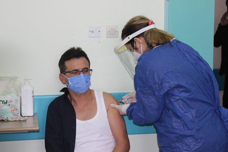 Türkeli’de ilk korona aşıları vuruldu G3