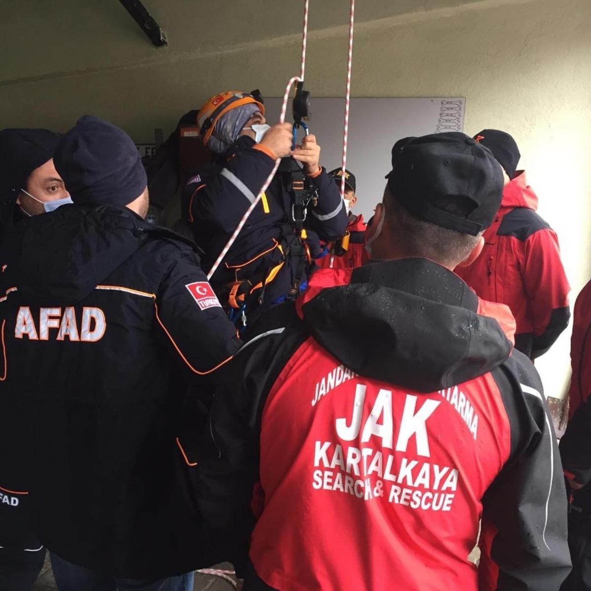 AFAD ve JAK ekiplerinden Kartalkaya&rsquo;da ortak eğitim
