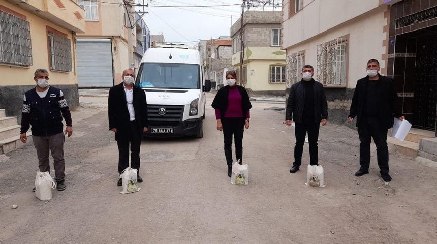 Kilis&rsquo;te &ccedil;amaşır suyu ve sıvı sabun dağıtıldı