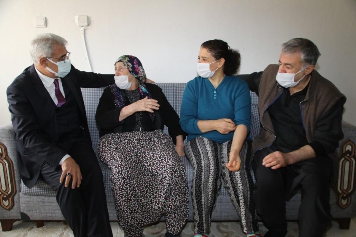 Engelli aliye anlamlı ziyaret