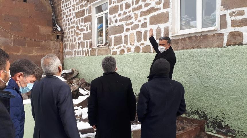 Başkan Cabbar ve B&uuml;y&uuml;kşehir ekipleri Yeşilyurt Camiinde incelemelerde bulundu