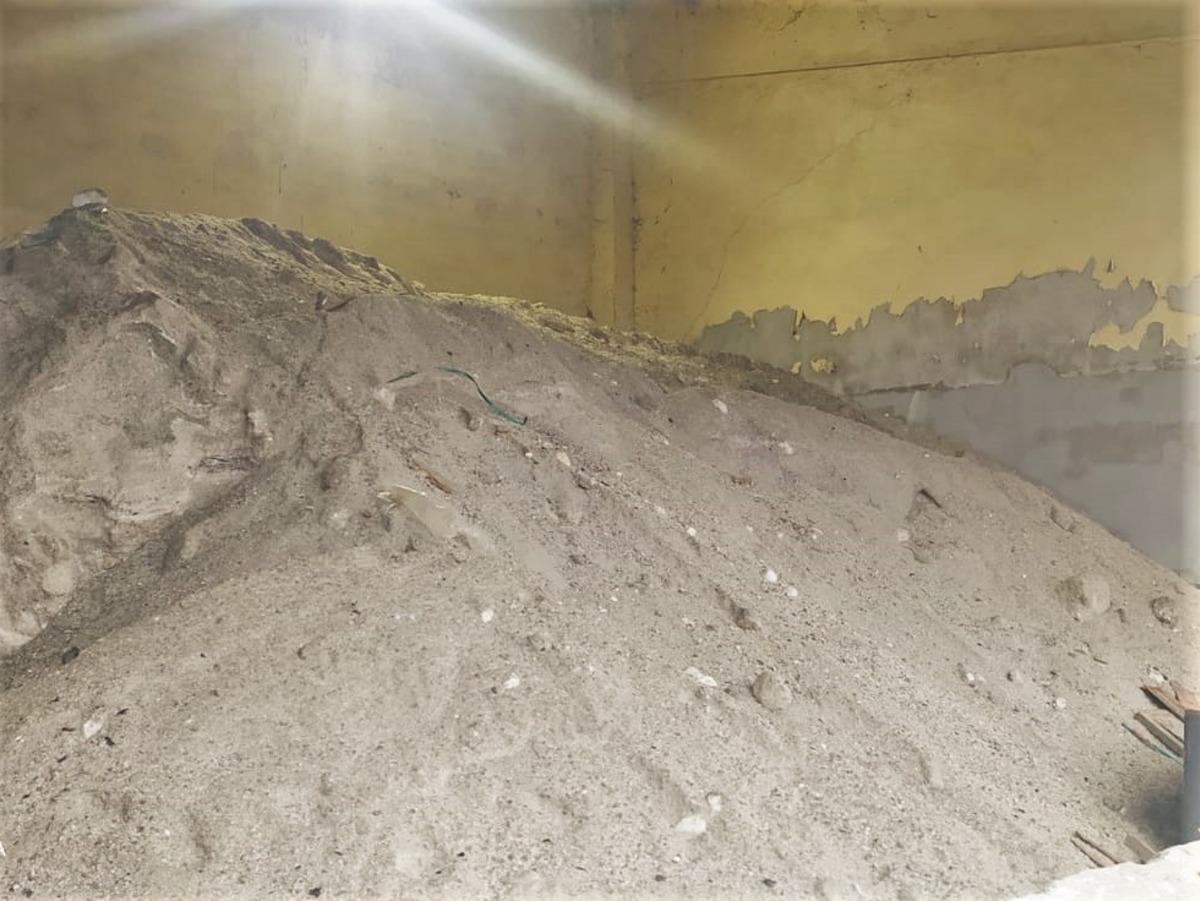 Kışa hazırlık i&ccedil;in 250 ton tuz ve 9 ton sol&uuml;syon stoklandı