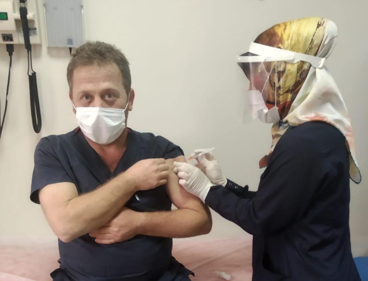 Ala&ccedil;am&rsquo;da ilk aşılar uygulamaya başlandı