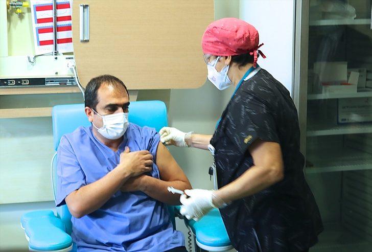 Karabük, Düzce, Bolu, Bartın ve Zonguldak'ta CoronaVac aşısı sağlık personeline uygulanmaya başlandı G3