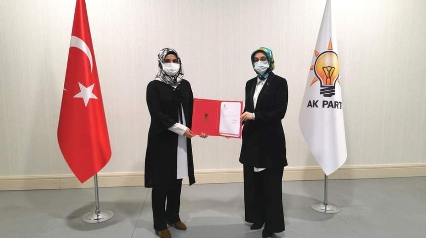 AK Parti Kadın Kolları Başkanı Saliha Diler oldu