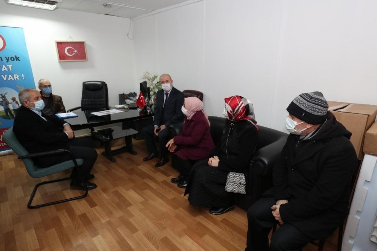 Başkan B&uuml;y&uuml;kg&ouml;z&rsquo;den Glutensiz Yaşam Derneğine destek