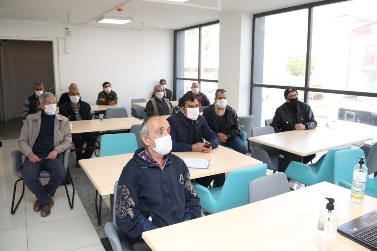 Gebze Barınma Merkezi&rsquo;nde vir&uuml;s salgınına karşı eğitim