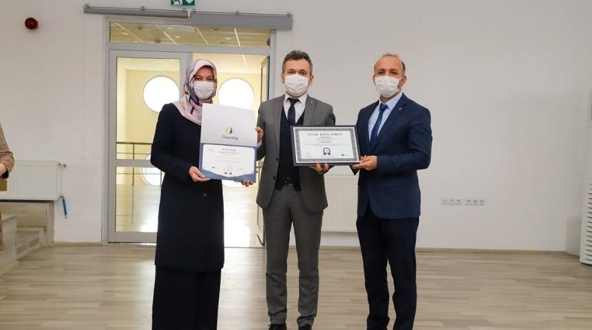 Eğirdir Atatürk İlkokulu’na ulusal kalite etiketi