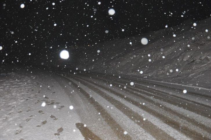 Yüksekova beyaza büründü G4