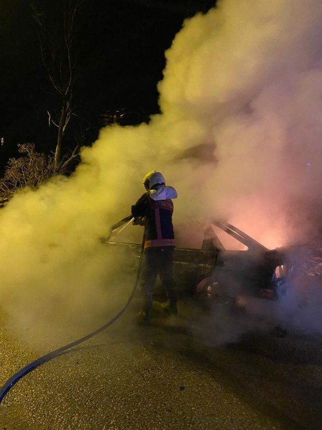 Ankara’da hırsızlar otomobili önce çaldılar sonra yaktılar 1