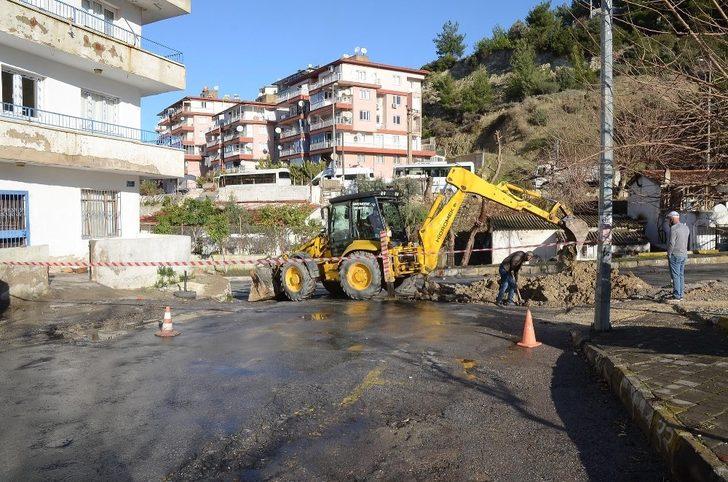 Kuşadası’nda alt ve üstyapı çalışmaları devam ediyor G4