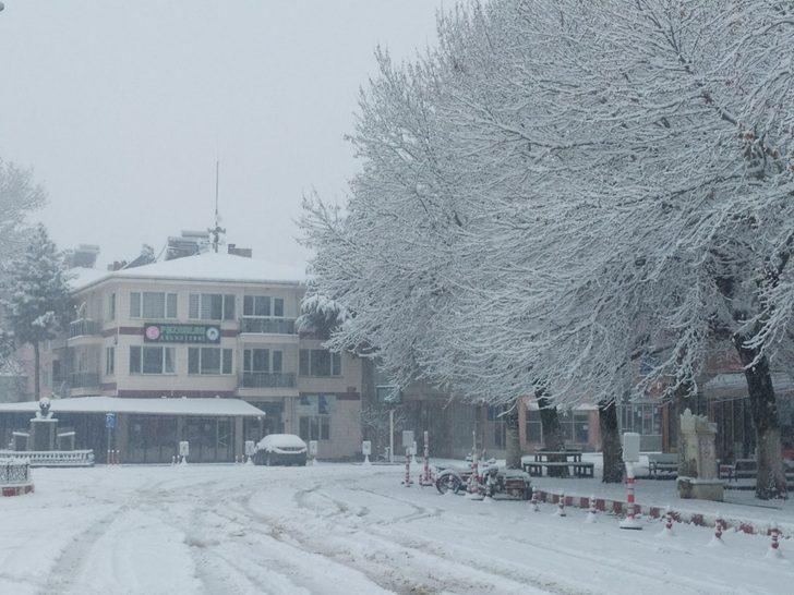 Pazarlar’da kar sevinci G2