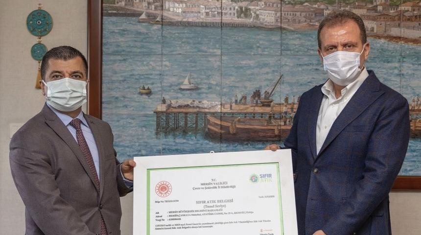 Mersin B&uuml;y&uuml;kşehir Belediyesine sıfır atık belgesi