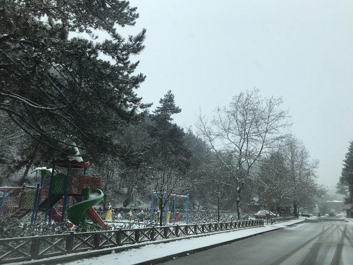 Kızılcahamam yağan karla beyaza büründü G3