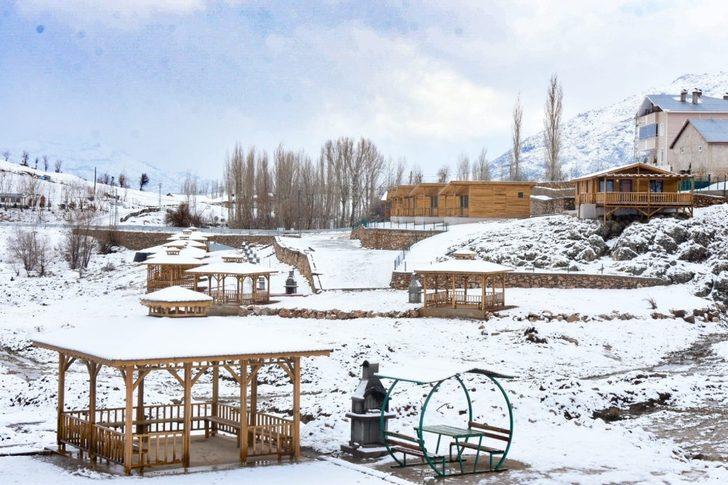 Tufanbeyli beyaz gelinliğini giydi G3