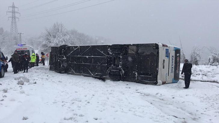 Zonguldak'ta yolcu otobüsü devrildi G2