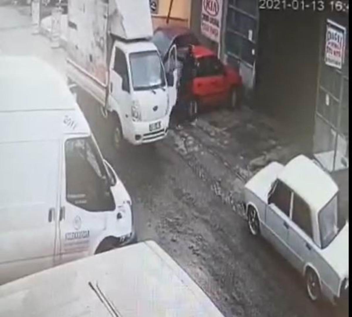 Konya&rsquo;da bacanağını ve kayınpederini &ouml;ld&uuml;ren zanlının cinayet anı kamerada