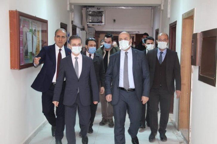 Sur Kaymakam Çiftçi, İlçe Sağlık Müdürü Yakut ile bir araya geldi G2