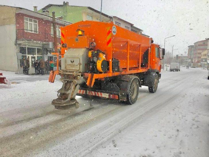 Ardahan’da karla mücadele çalışması G5