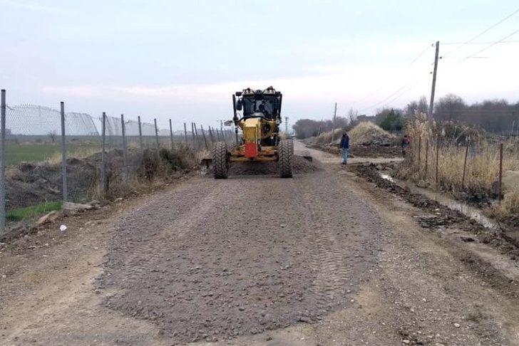 Yenişehir’de yol iyileştirme çalışmaları devam ediyor G2