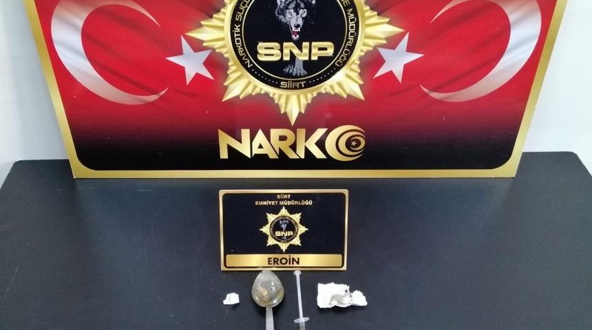 Siirt&rsquo;te &uuml;zerinde uyuşturucu &ccedil;ıkan şahıs tutuklandı