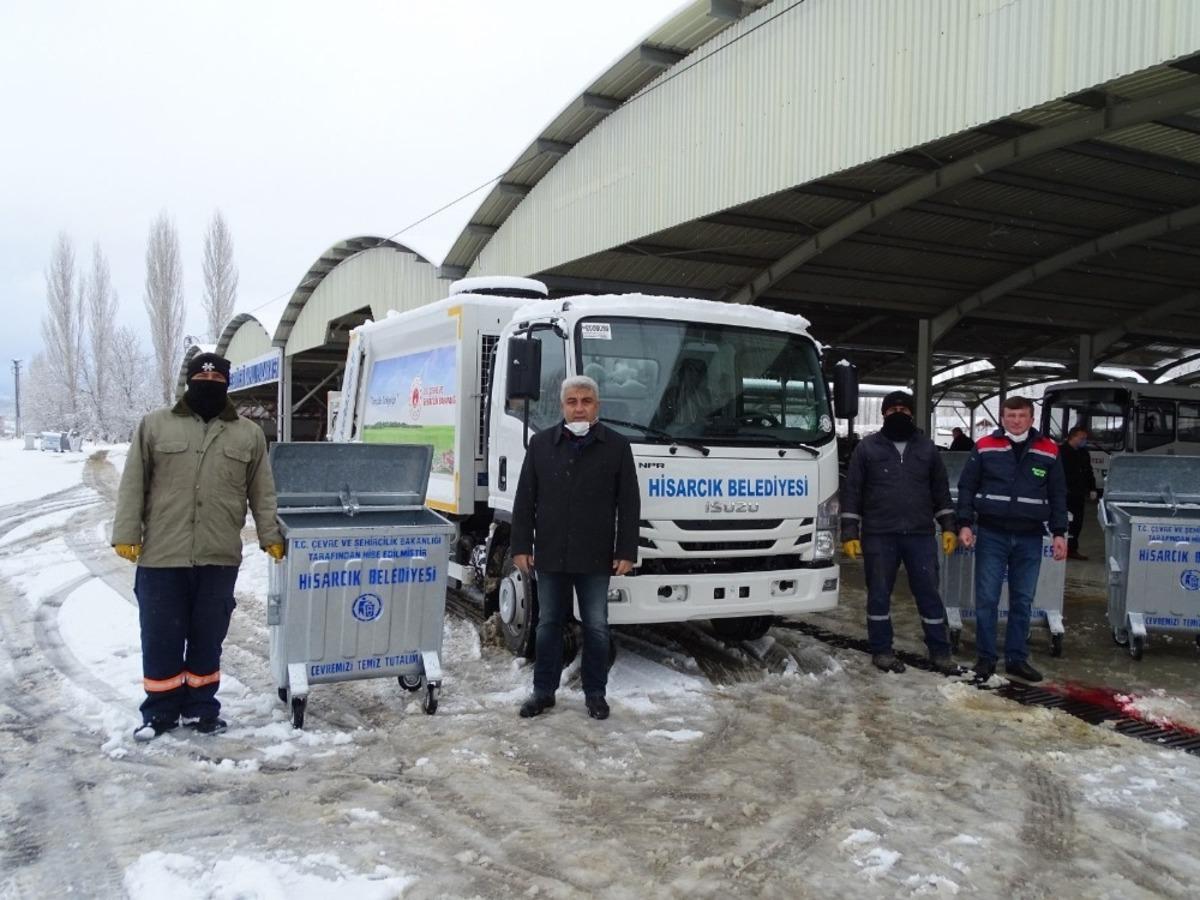 Hisarcık Belediyesine yeni hibe &ccedil;&ouml;p aracı