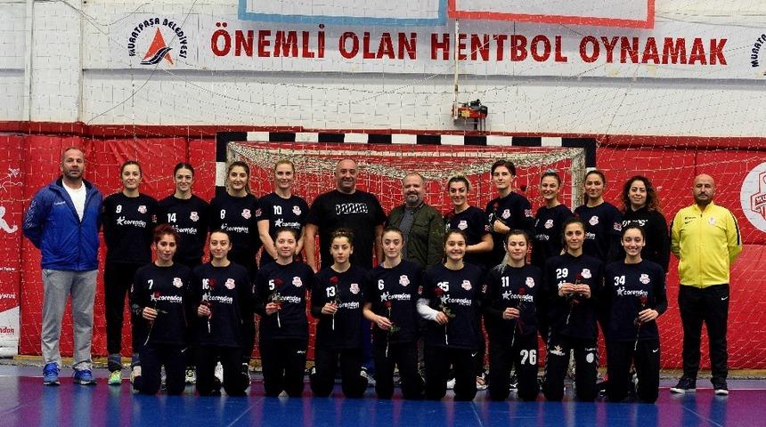 Paşanın kızları sürpriz peşinde