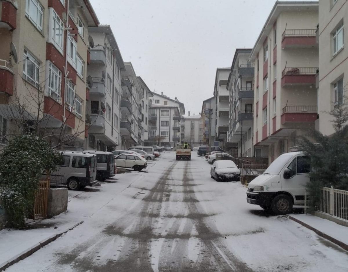 Pursaklar&rsquo;da 7/24 kar mesaisi