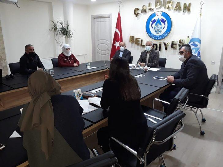 Çaldıran Belediyesinden karbondioksit gazı sorunu yaşayan aileye destek G2