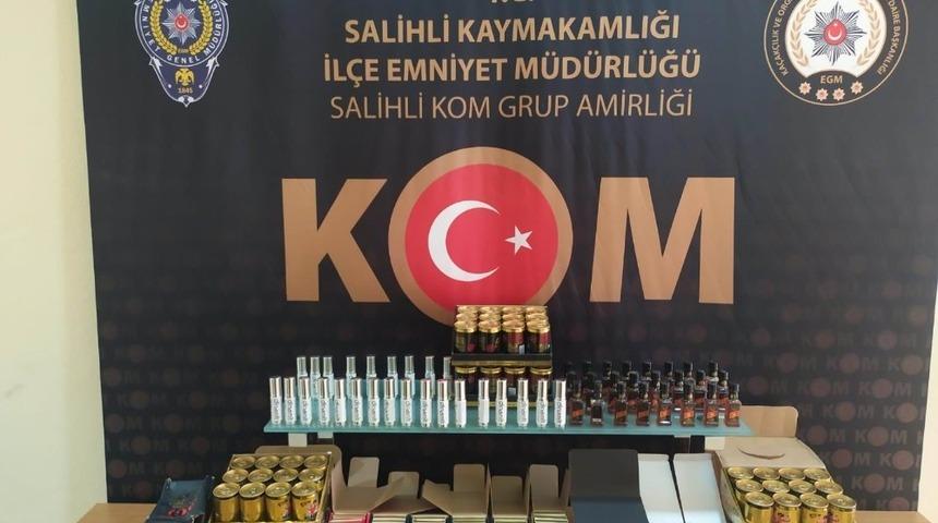 Ş&uuml;pheli ara&ccedil;tan cinsel i&ccedil;erikli &uuml;r&uuml;n &ccedil;ıktı